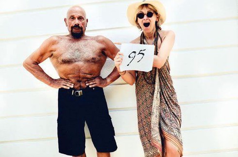 Bậc thầy yoga 95 tuổi vẫn trẻ như 50 - ảnh 1