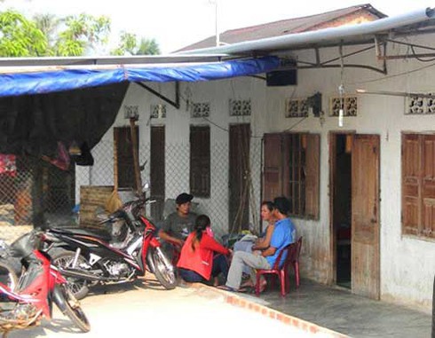 Đôi nam nữ treo cổ chết trong nhà trọ - ảnh 1