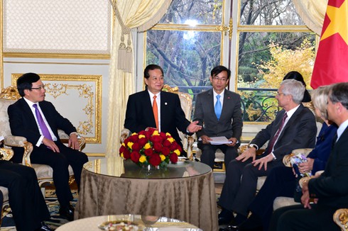 Thủ tướng Nguyễn Tấn Dũng hội kiến Chủ tịch Thượng viện và Chủ tịch Hạ viện Pháp - ảnh 1
