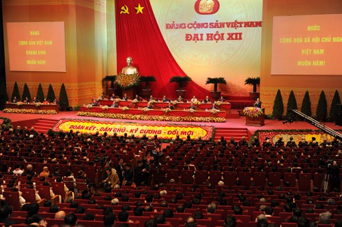 Bỏ phiếu bầu Ban Chấp hành Trung ương khóa 12 - ảnh 5