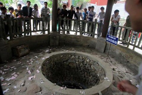 Shop TIN mồng 5 Tết: Đừng biến chúng ta thành