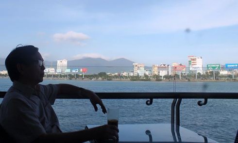 Shop TIN mồng 5 Tết: Đừng biến chúng ta thành