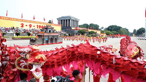 Shop TIN mồng 5 Tết: Đừng biến chúng ta thành