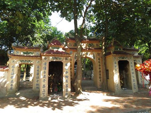 Shop TIN mồng 5 Tết: Đừng biến chúng ta thành