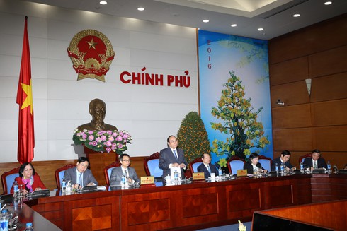 Phó Thủ tướng Nguyễn Xuân Phúc: Không dùng xe công đi lễ hội! - ảnh 1