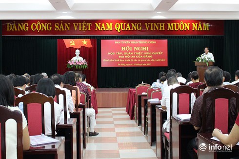 Cơ quan báo chí, xuất bản cần đẩy mạnh tuyên truyền Nghị quyết Đại hội XII - ảnh 1