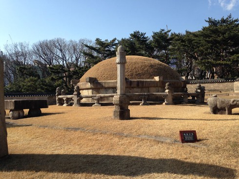 Cổ kính khu lăng mộ Hoàng gia của triều đại Joseon - ảnh 4