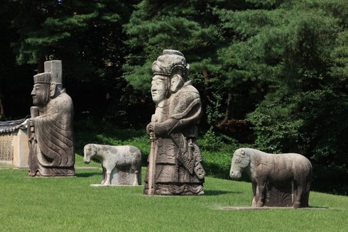 Cổ kính khu lăng mộ Hoàng gia của triều đại Joseon - ảnh 6