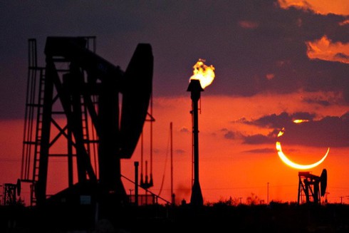 Nhật thực hình khuyên -