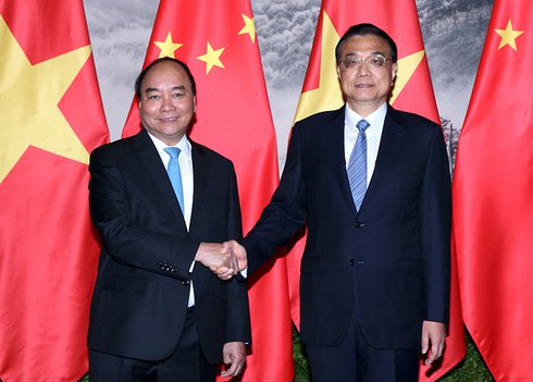 Thủ tướng Nguyễn Xuân Phúc hội đàm với Thủ tướng Trung Quốc Lý Khắc Cường - ảnh 1