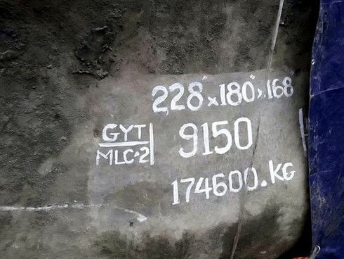 Tìm thấy khối ngọc bích khổng lồ 175 tấn - ảnh 2