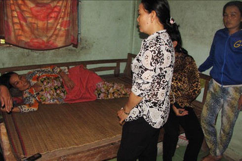 Vụ cháu bé bị ‘chôn sống’: Một quyết định gây sốc của chính quyền - ảnh 2