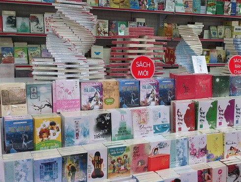 Vi phạm quy định lưu chiểu, NXB Thể dục thể thao bị phạt 6 triệu đồng - ảnh 1