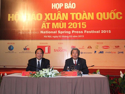 Hội Báo Xuân 2015: Bộ TT&TT thiết kế gian hàng độc đáo hình dáng đất nước - ảnh 1