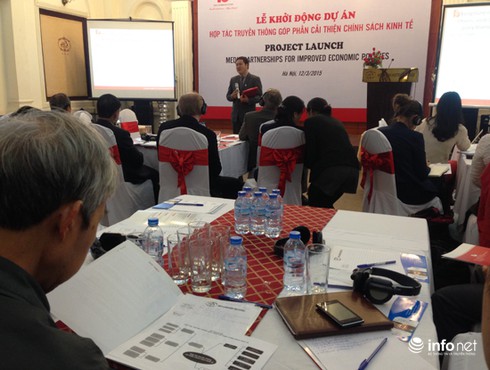 Quá ít “cây bút cứng” viết về chính sách - ảnh 1