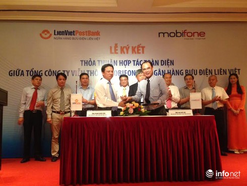LienVietPostBank tài trợ MobiFone 10.000 tỷ đồng - ảnh 1