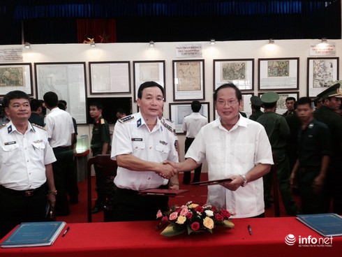 Khai mạc Triển lãm bản đồ và tư liệu về Hoàng Sa, Trường Sa tại Hải Phòng - ảnh 5