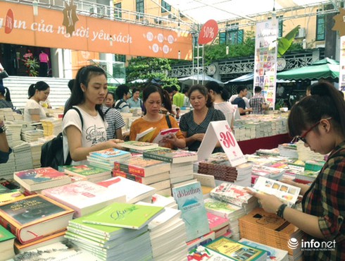 Khai mạc Hội sách Mùa thu 2015 với thông điệp xây dựng Tủ sách gia đình - ảnh 3