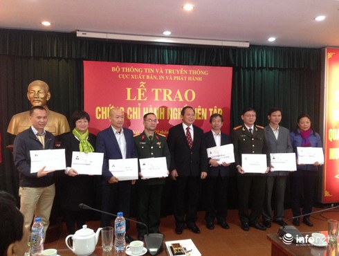 Cấp chứng chỉ hành nghề biên tập cho 804 lãnh đạo, biên tập viên NXB - ảnh 1