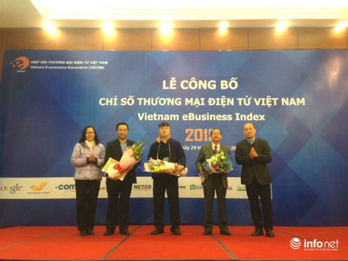 Tăng độ vênh giữa tốp đầu và tốp cuối Chỉ số thương mại điện tử 2015 - ảnh 2