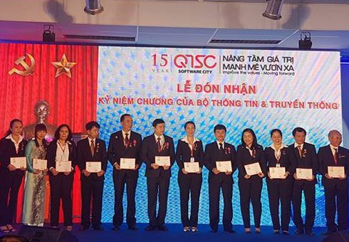 Công viên Phần mềm Quang Trung nhận Kỷ niệm chương của Bộ TT&TT - ảnh 2