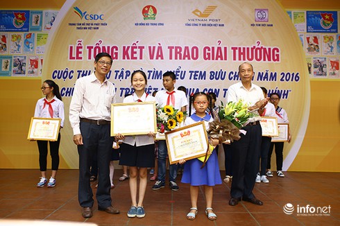 Trao giải cuộc thi Sưu tập tem bưu chính năm 2016 về Tuổi trẻ Việt Nam - ảnh 4