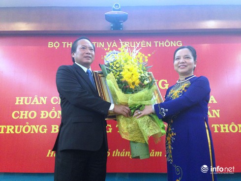 Bộ trưởng Trương Minh Tuấn nhận Huân chương Lao động hạng Ba - ảnh 2