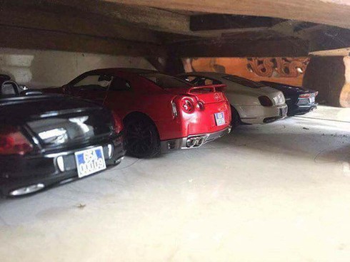 Cục Báo chí sẽ xem xét, xử lý báo đăng tin “dàn siêu xe gắn biển xanh giả” - ảnh 1