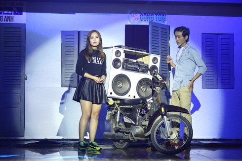 Anh chàng sinh viên đi bán kẹo kéo để được hát - ảnh 12