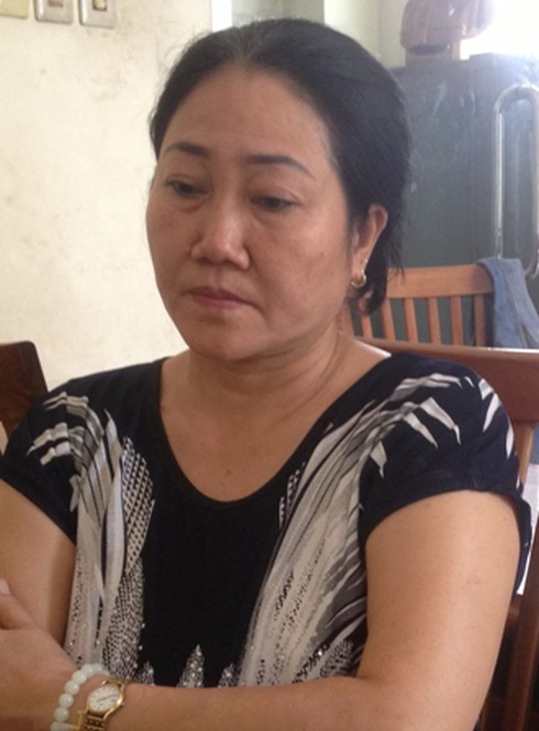 Đột kích nhà hàng có nữ tiếp viên múa thoát y, bán dâm - ảnh 2