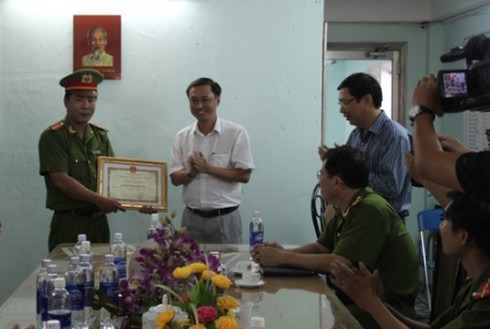 Bắt “con buôn” giấu hơn 1kg ma túy trong túi xách - ảnh 2