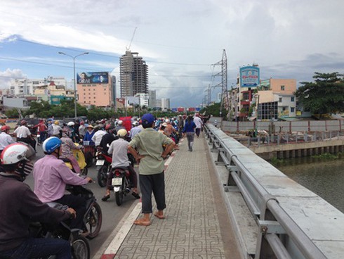 Đi câu cá phát hiện xác chết - ảnh 1