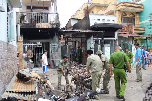 Tạt xăng đốt người yêu vì mâu thuẫn tình cảm - ảnh 2