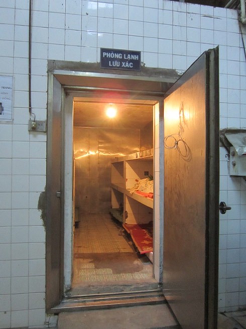 Chuyện những người sống chung với xác chết ở Sài gòn - ảnh 3