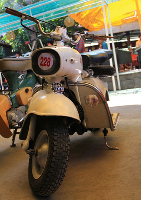 Dân chơi xe cổ đã mắt với chiếc Rumi Fomichino giá 8000 USD - ảnh 15