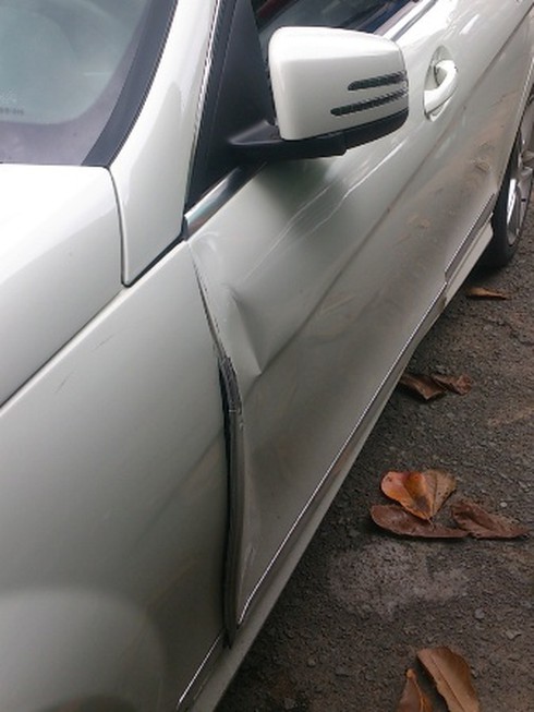 “Xế hộp” của siêu mẫu Thanh Hằng gây tai nạn cho nữ sinh? - ảnh 3