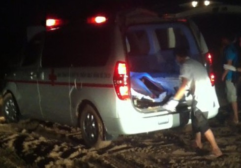 Cháu bé bị nước cuốn xuống cống ở Bình Dương đã được tìm thấy - ảnh 3