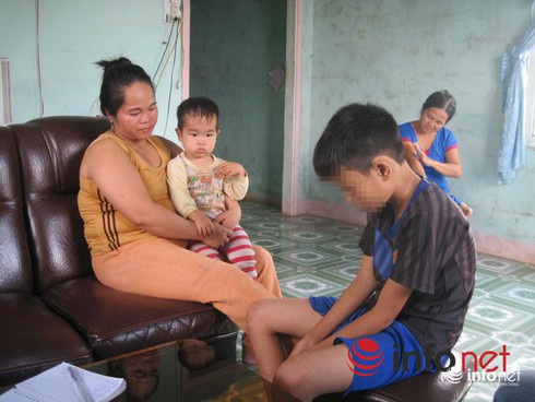 Nhốt con trai vào chuồng chó để... cai nghiện game - ảnh 2