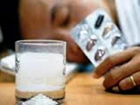 Điều tra vụ mất nửa tỷ đồng vì dính chiêu kỳ lạ “điện thoại gây mê” - ảnh 1