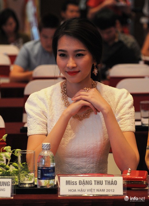 Hoa hậu Việt Nam 2014: 40 người đẹp phía Nam sẽ hát “Dạ cổ hoài lang” - ảnh 2