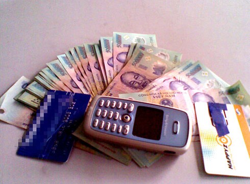 Giáo viên dạy kèm nhắn tin tống tiền giám đốc điều hành trường quốc tế - ảnh 1