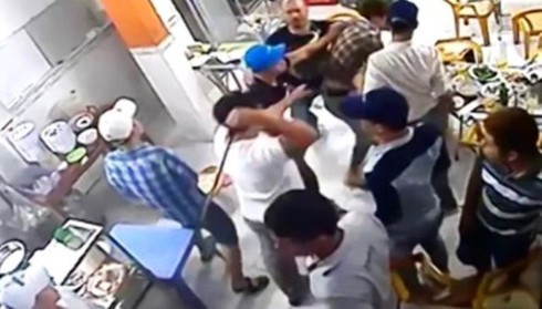 Truy bắt nhóm giang hồ chém 2 người vì món nợ 300 ngàn đồng - ảnh 1