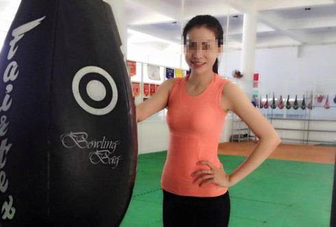 Bắt quả tang người mẫu bán dâm cho