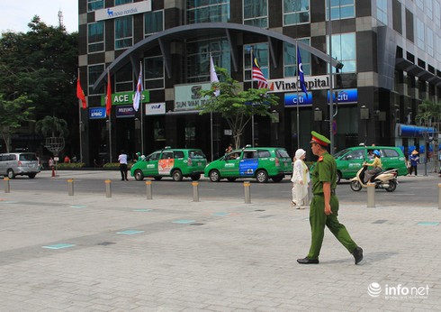 Ngỡ ngàng nhà vệ sinh công cộng sáng bóng ở phố đi bộ Nguyễn Huệ - ảnh 11