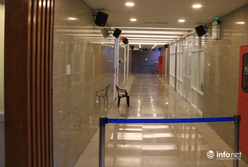 Ngỡ ngàng nhà vệ sinh công cộng sáng bóng ở phố đi bộ Nguyễn Huệ - ảnh 4