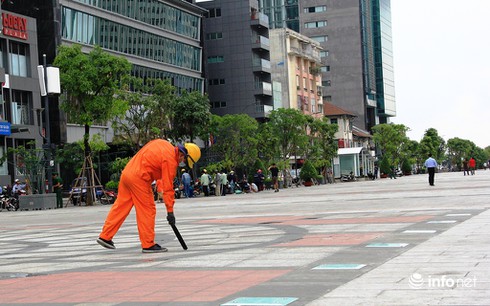 Ngỡ ngàng nhà vệ sinh công cộng sáng bóng ở phố đi bộ Nguyễn Huệ - ảnh 9