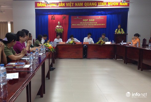 Bản đồ, tư liệu về hai quần đảo Hoàng Sa và Trường Sa đến tỉnh Long An - ảnh 2