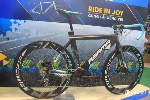 Khai mạc Triển lãm Quốc tế Xe Hai Bánh Việt Nam 2015 - ảnh 8