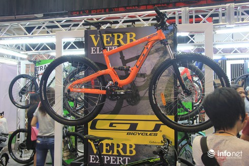 Khai mạc Triển lãm Quốc tế Xe Hai Bánh Việt Nam 2015 - ảnh 6