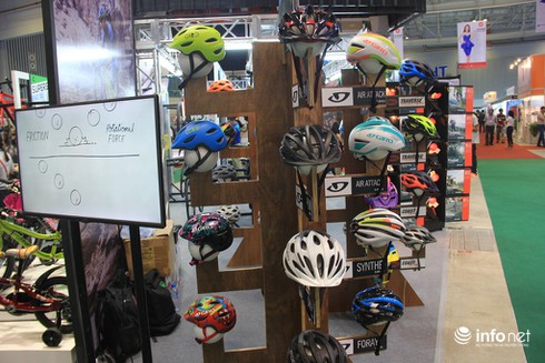 Khai mạc Triển lãm Quốc tế Xe Hai Bánh Việt Nam 2015 - ảnh 12